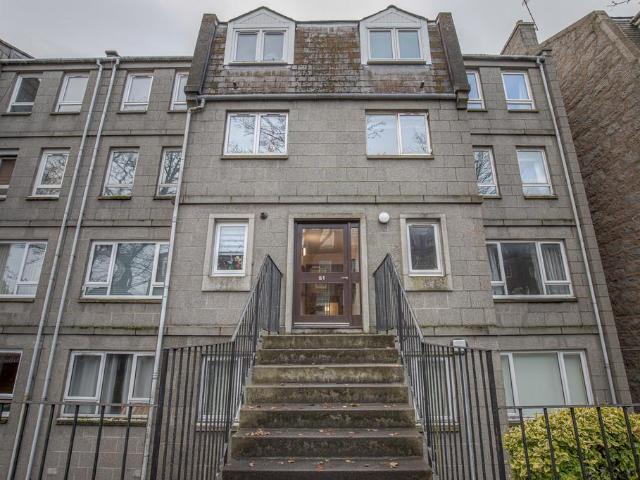 Flat for rent in Ferryhill, Ballindoch