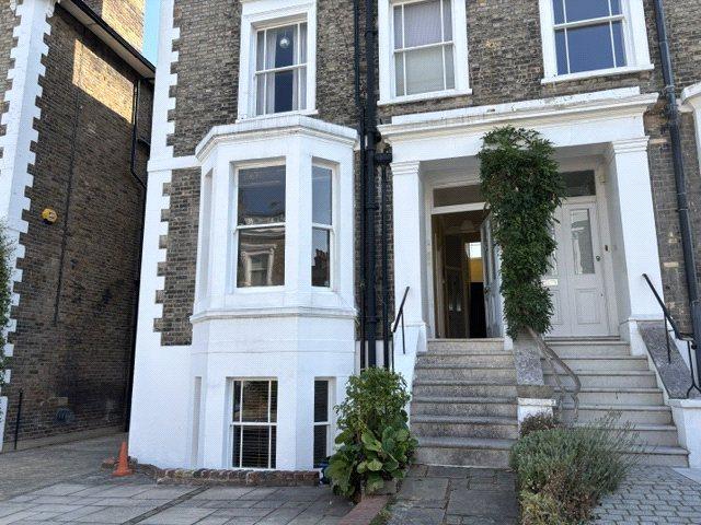 Flat for rent in St Margarets, Greater London