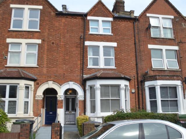 Flat for rent in Streatham, Greater London