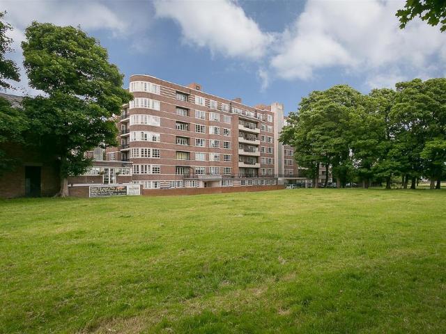 Flat for rent in Gosforth, Tyne And Wear