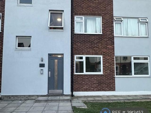 Flat for rent in Chingford, Greater London