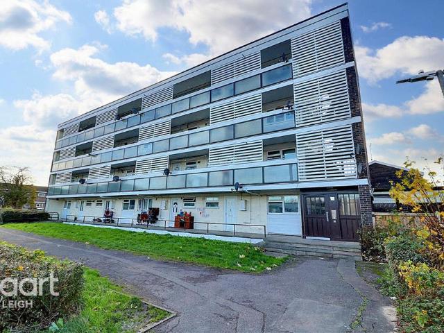 Flat for rent in Lee Chapel, Essex
