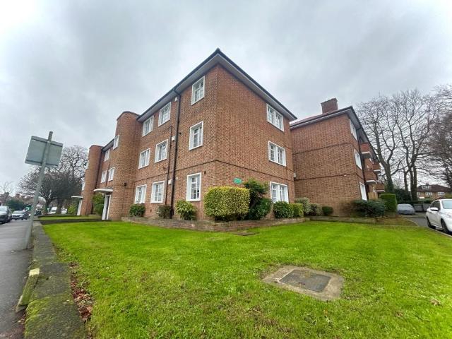 Flat for rent in Wallington, Greater London