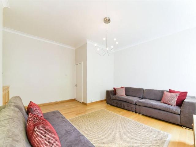 Apartment for rent in Seven Dials, Bloomsbury