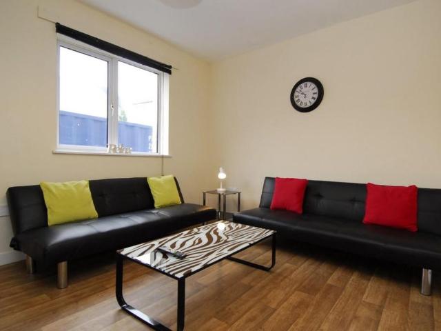 Apartment for rent in Greenbank, Mount Wise