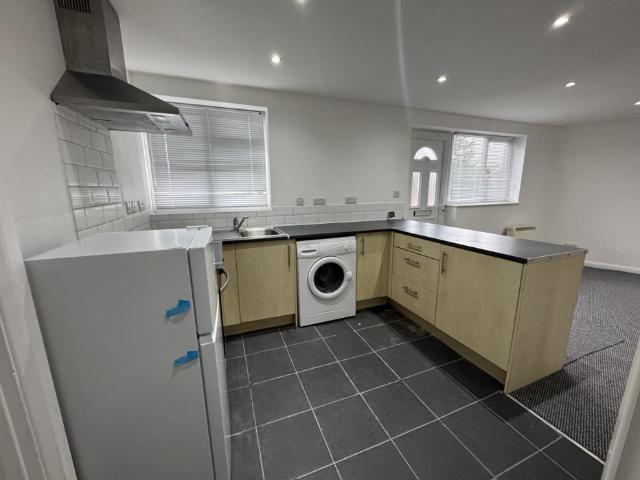 Flat for rent in Woking, Surrey
