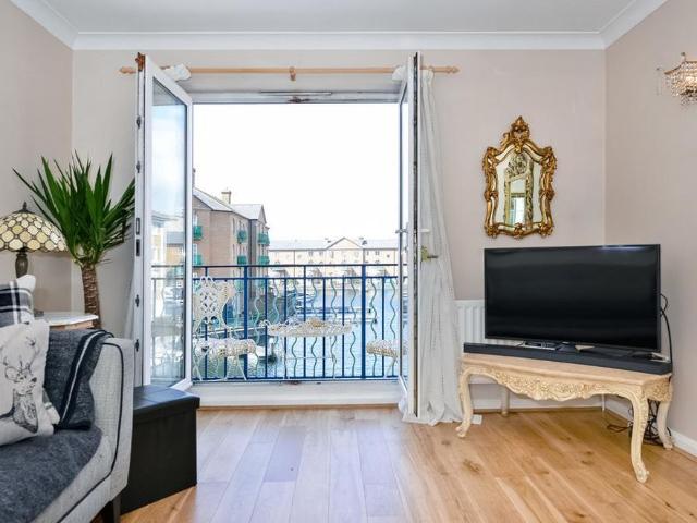 Apartment for rent in Brighton Marina Village, Roedean