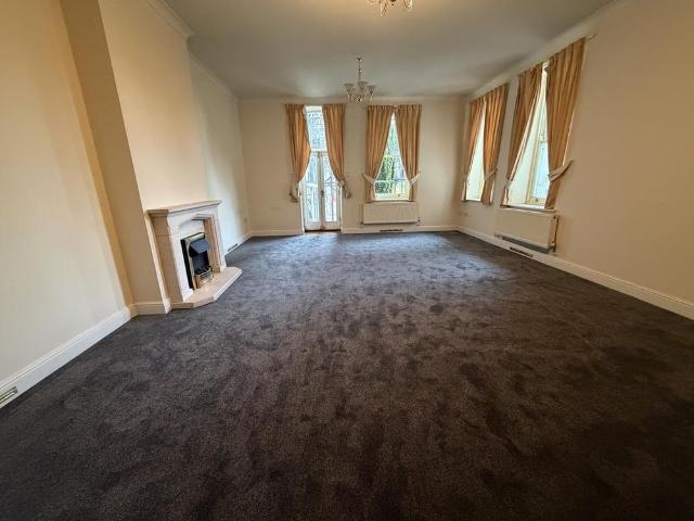 Apartment for rent in Charminster, Charlton Down