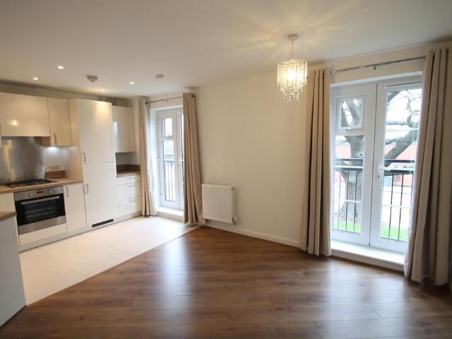 Flat for rent in Bromley Common, Greater London