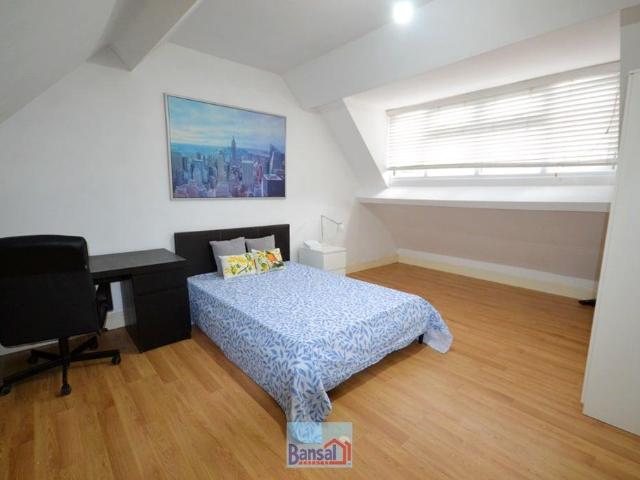 Flat for rent in Spon End, West Midlands