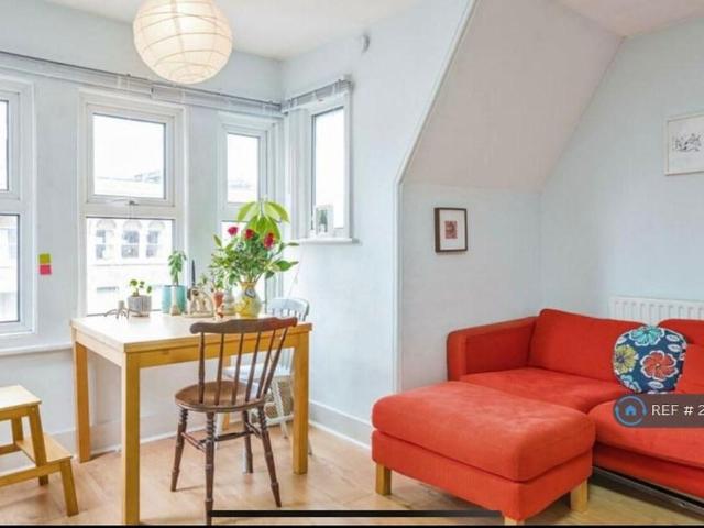 Apartment for rent in Camberwell, Greater London