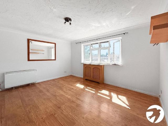 Apartment for rent in Lessness Heath, Greater London