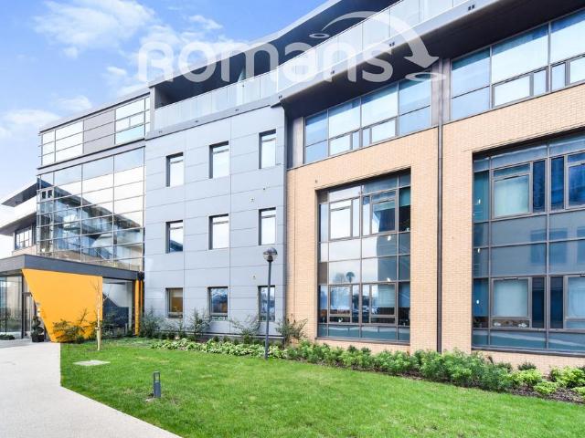 Flat for rent in Easthampstead, Bracknell