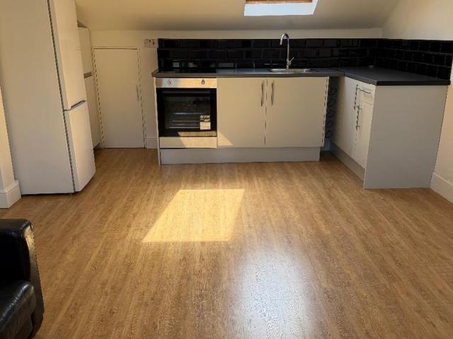 Flat for rent in Hendon, Greater London