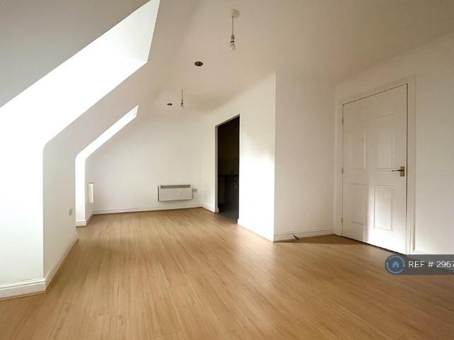 Flat for rent in Midway, Kent