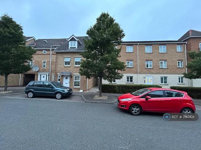 Flat for rent in Purfleet, Essex