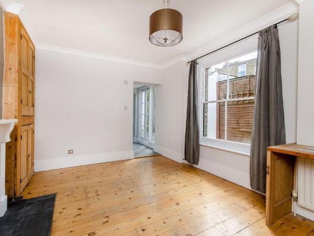 Apartment for rent in Harlesden, Greater London