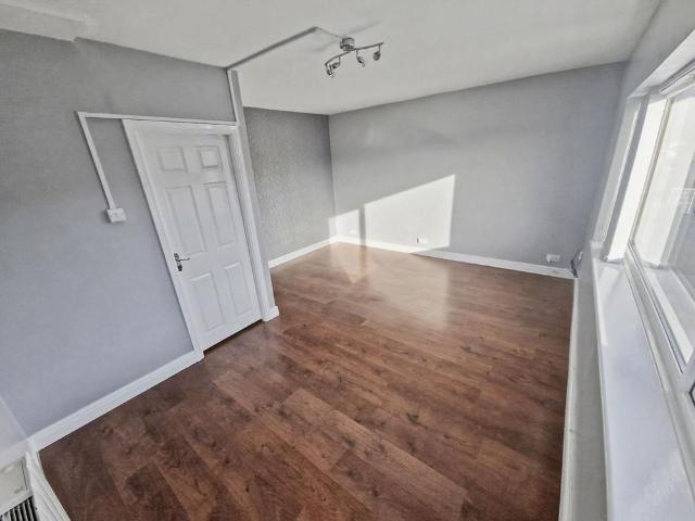 Apartment for rent in Hollins, Bury