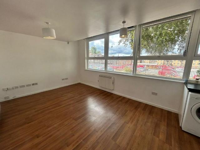 Apartment for rent in Spring Park, Luton