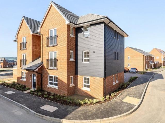 Flat for rent in Bourne Vale, Kent