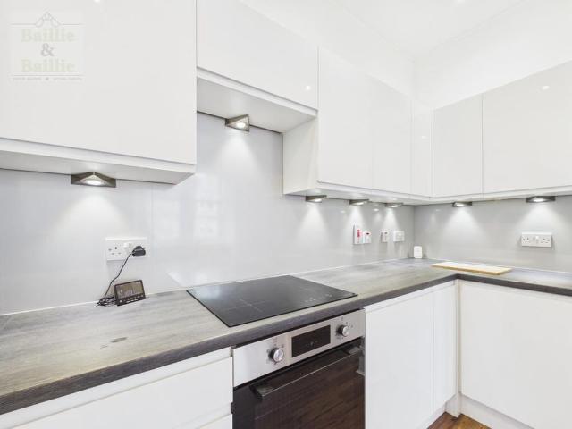 Apartment for rent in Cardwell Bay, Gourock