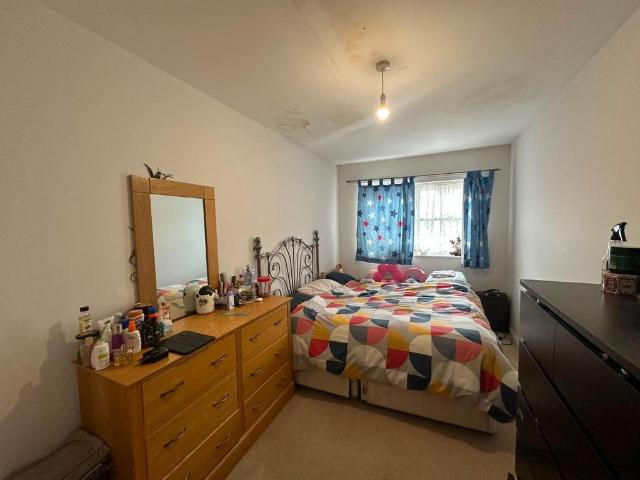 Flat for rent in Kingsbury, Greater London