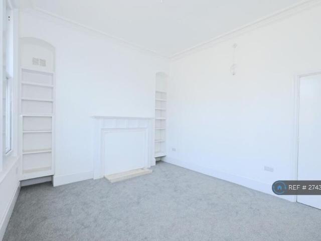 Apartment for rent in Broomhill, Isle Of Man
