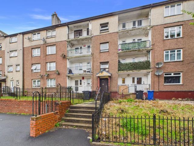 Flat for rent in Faifley, Scotland