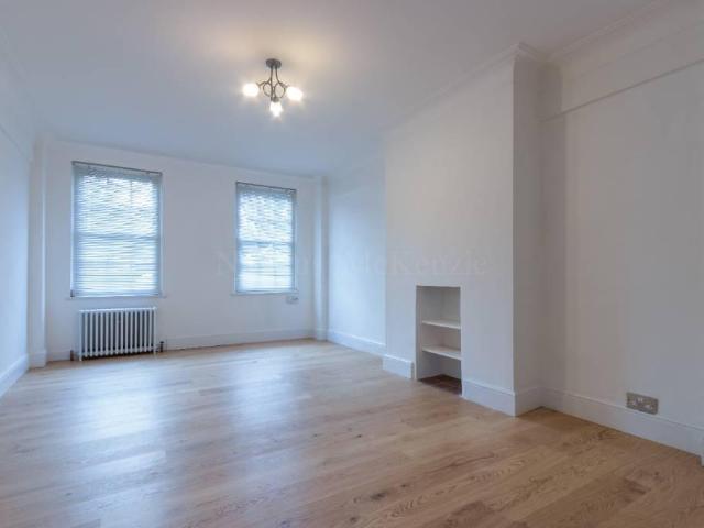 Flat for rent in Chalk Farm, Primrose Hill