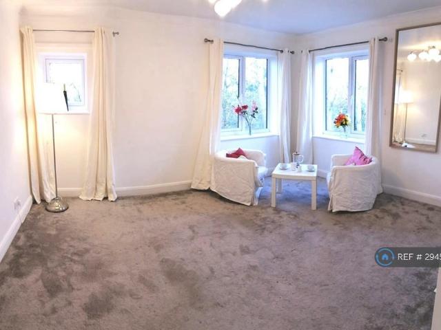 Flat for rent in Kennington Lees, Bridgefield