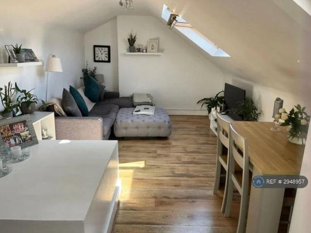 Apartment for rent in West Norwood, Greater London