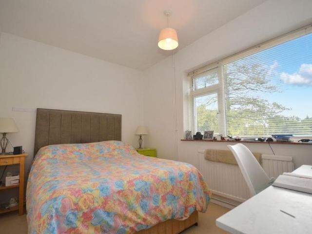 Apartment for rent in Penn, Knotty Green