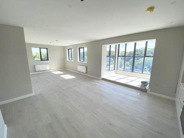 Apartment for rent in Elstree and Borehamwood, Borehamwood
