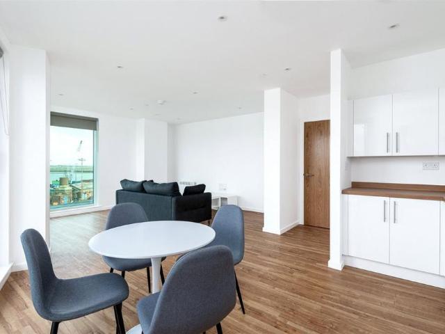 Apartment for rent in Brompton, Gillingham