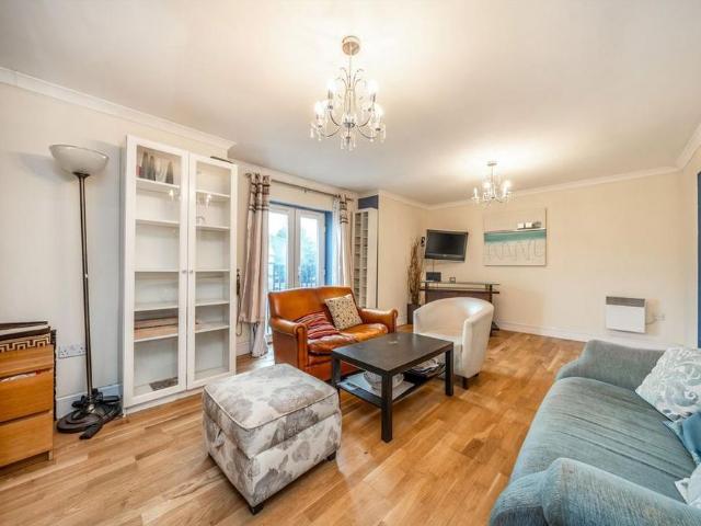 Apartment for rent in London Borough of Hounslow, Spring Grove