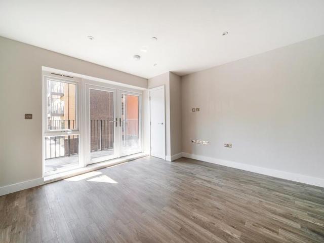 Apartment for rent in Worcester Park Estate, Dartford