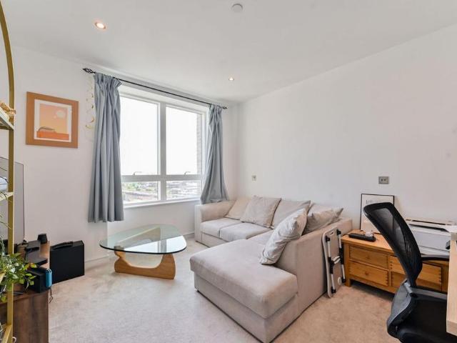 Apartment for rent in London Borough of Wandsworth, Greater London