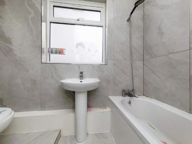 Flat for rent in West Wickham, Isle Of Man