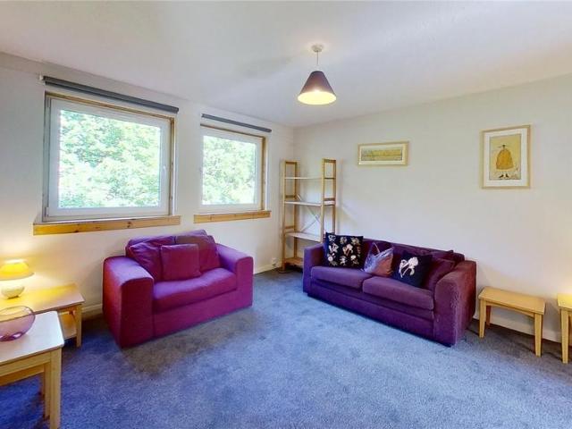 Flat for rent in Southside, Scotland
