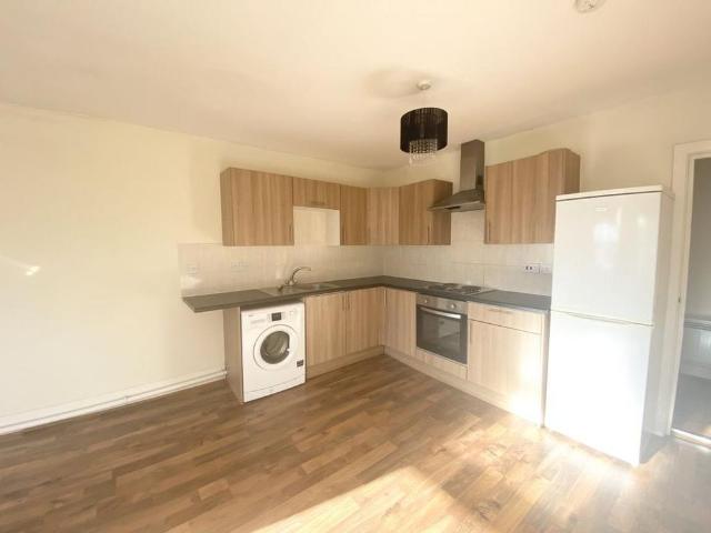 Apartment for rent in Lower Halliford, Surrey