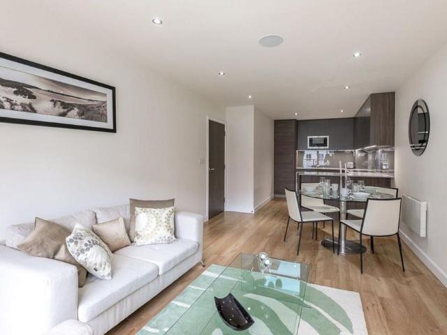 Apartment for rent in The Hyde, Greater London