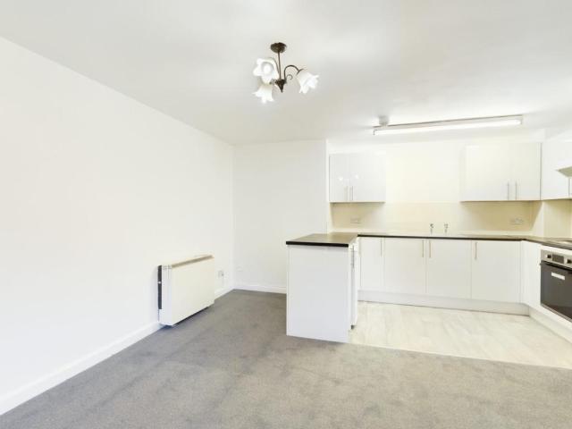 Flat for rent in West Hoe, Mount Wise