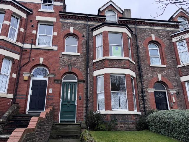 Flat for rent in Birkenhead, Wirral