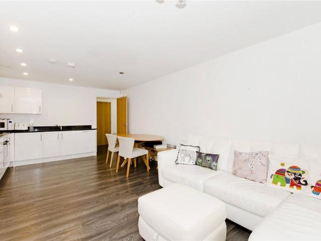 Apartment for rent in Holloway, Greater London