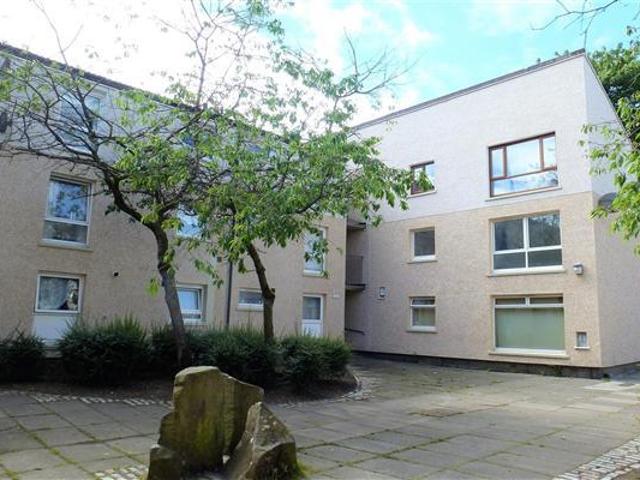 Flat for rent in Cumbernauld, Abronhill