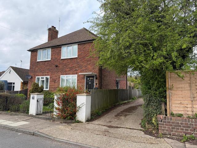 Flat for rent in Eastcote Village, Greater London
