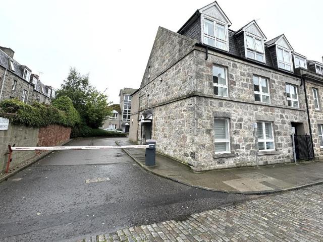 Flat for rent in Ballindoch, Scotland