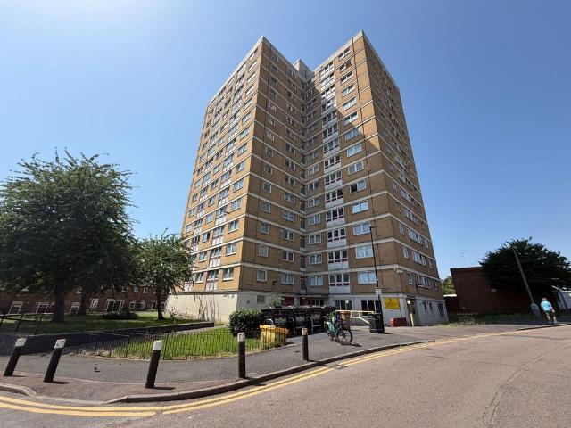 Flat for rent in Greater London