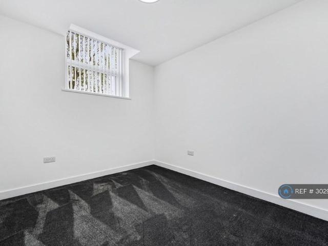 Apartment for rent in Castle Hall, Greenheys
