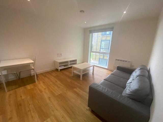 Flat for rent in Georgia, Greater Manchester